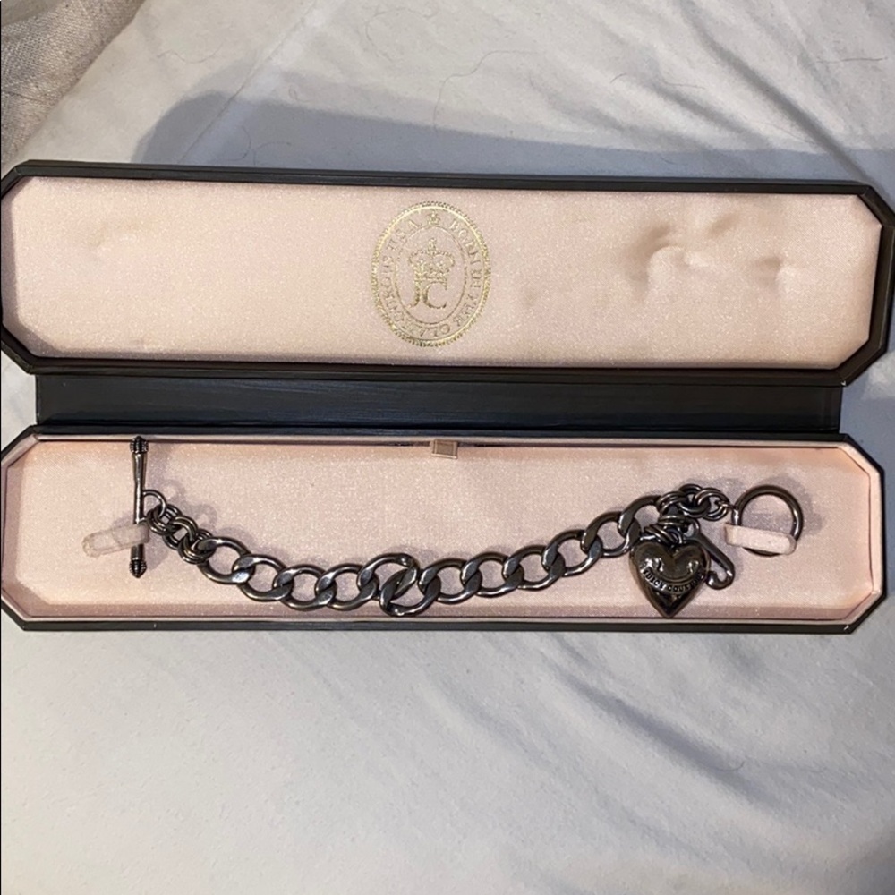 Juicy couture bracelet with case
